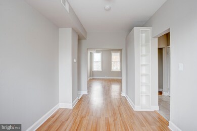 207 S Tremont Rd, Baltimore, MD 21229 - photo 5