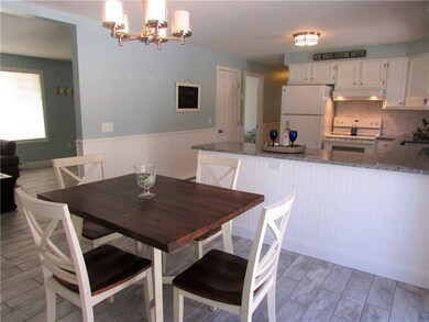 8 Gossets Turn Dr, Middletown, RI 02842 - photo 6