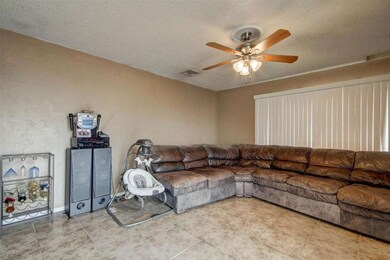 7502 W Mitchell Dr, Phoenix, AZ 85033 - photo 2