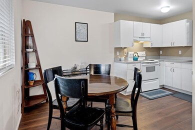 367 SE Cleveland Ave unit 22, Bend, OR 97702 - photo 3