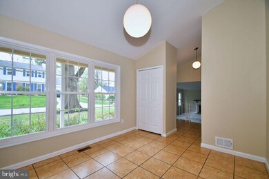 5506 Phelps Luck Dr, Columbia, MD 21045 - photo 7