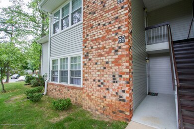 69 Honeysuckle Ln, Red Bank, NJ 07701 - photo 4