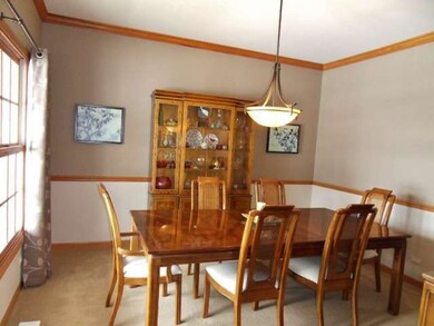 419 Grove Ct, Batavia, IL 60510 - photo 5