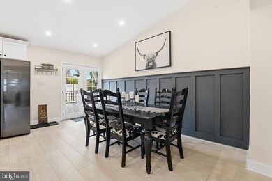 7024 Lee Park Ct, Falls Church, VA 22042 - photo 6