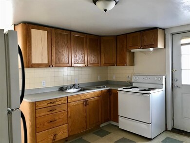 7 Cross St, Whitefield, NH 03598 - photo 2