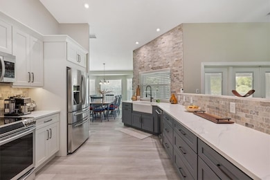 8755 97th Ct, Vero Beach, FL 32967 - photo 6