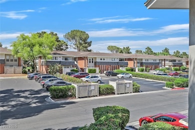 668 Oakmont Ave unit 1724, Las Vegas, NV 89109 - photo 2