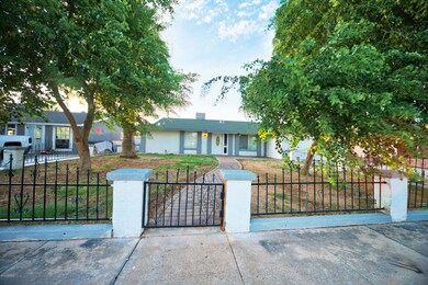 7942 W Heatherbrae Dr unit 6, Phoenix, AZ 85033 - photo 3