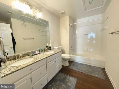 14069 Madrigal Dr, Woodbridge, VA 22193 - photo 6