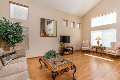 003_LIVING ROOM.jpg
