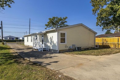 2025-9-11 1538 Frank Rd 005