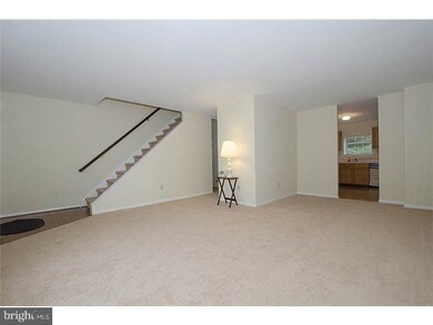 656 Kenney Ln, Brookhaven, PA 19015 - photo 3