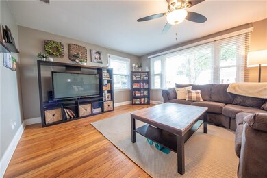 568 Collier St, Columbus, IN 47201 - photo 3