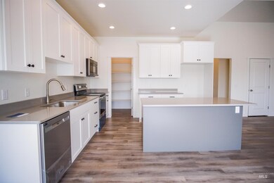 2349 Dorchester Ave, Burley, ID 83318 - photo 4