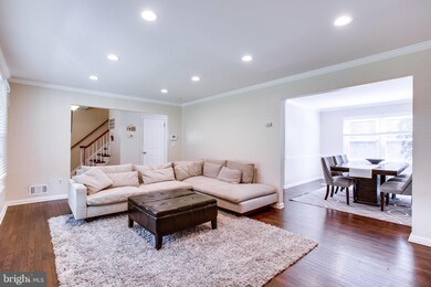 10102 Tamarack Dr, Vienna, VA 22182 - photo 4