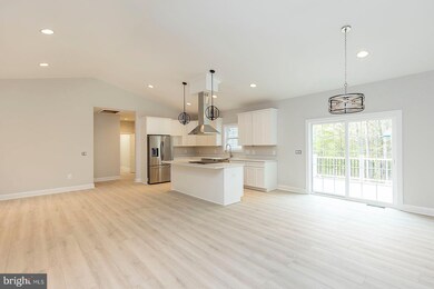 520 N Timber Ridge Rd, Cross Junction, VA 22625 - photo 4