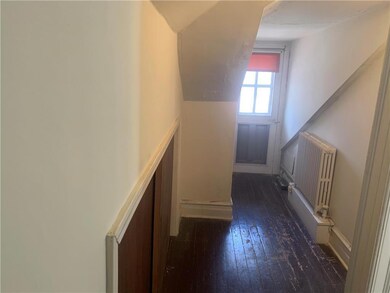 2403 W Allen St unit 3rd Fl, Allentown, PA 18104 - photo 7