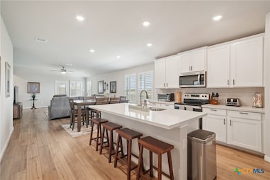 1281 Carl Glen, Canyon Lake, TX 78130 - photo 6