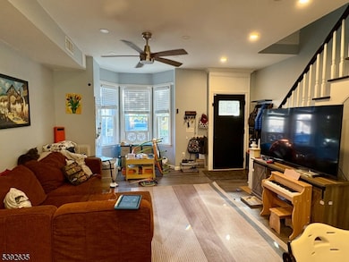 425 Lafayette St, Newark, NJ 07105 - photo 2