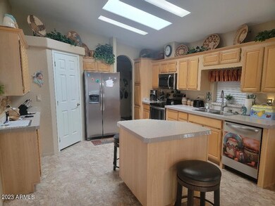 811 open kitchen