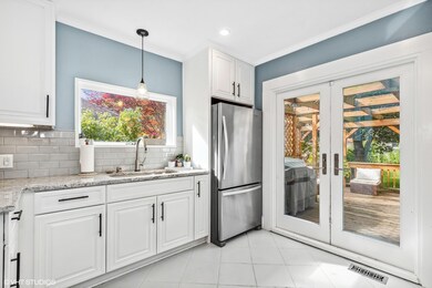 111 4th Street Libertyville, IL 60048