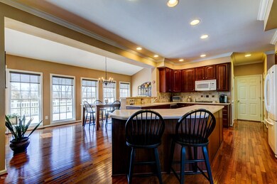 Kitchen to Breakfast Room