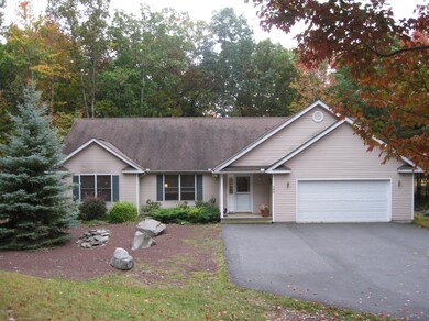 123 Surrey Dr, Lords Valley, PA 18428 - photo 3