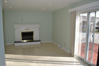 3278 E Old State Rd, Schenectady, NY 12303 - photo 5