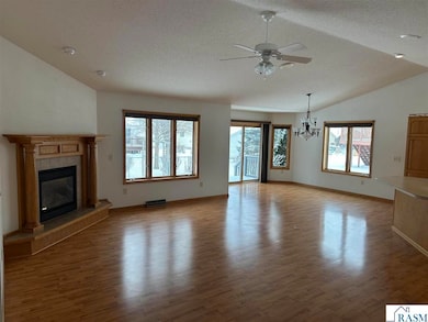 1411 8th St N, New Ulm, MN 56073 - photo 7