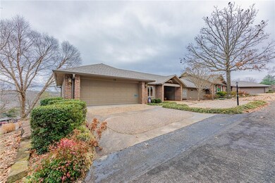 13 Kipling Cir, Bella Vista, AR 72715 - photo 2