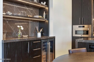 Riverwalk Ruby R201 MLS-8