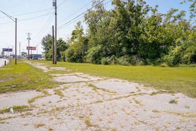1504 Michigan 139, Benton Harbor, MI 49022 - photo 2