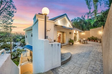 22401 Sentar Rd, Woodland Hills, CA 91364 - photo 3