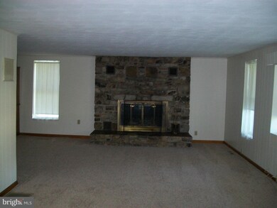 13724 Back Rd, Strasburg, VA 22657 - photo 7