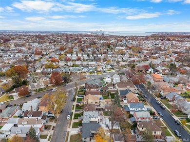 16407 27th Ave, Flushing, NY 11358 - photo 4