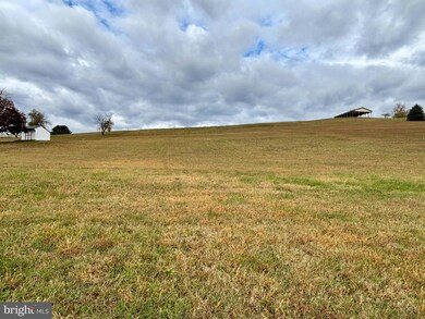 14 Holly Dr, Hamburg, PA 19526 - photo 2