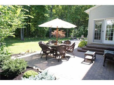 Patio/Deck Enjoy grilling on your own private pati
