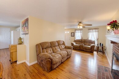 9 Quaker Rd, Worcester, MA 01602 - photo 5