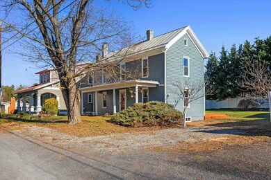 202 Shenandoah Ave, Edinburg, VA 22824 - photo 4