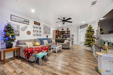 1217 E Avenue H, Nolanville, TX 76559 - photo 2