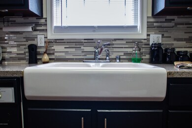 248 Patricia Ln, Mount Washington, KY 40047 - photo 5