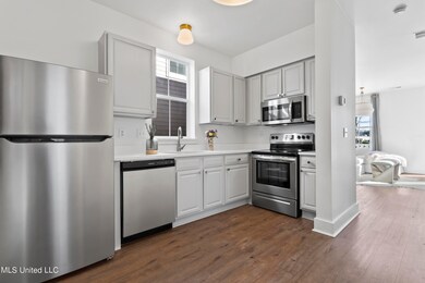 2207 Government St unit 2, Ocean Springs, MS 39564 - photo 7