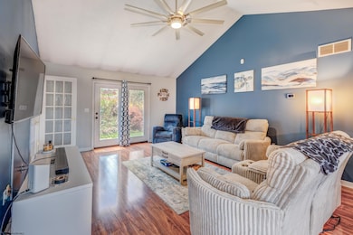 108 Village Crest Dr, Morgantown, WV 26508 - photo 7