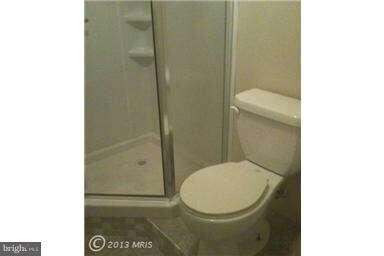 122 Sulgrave Ct, Sterling, VA 20165 - photo 2