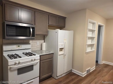 17714 Five Points St, Redford, MI 48240 - photo 5