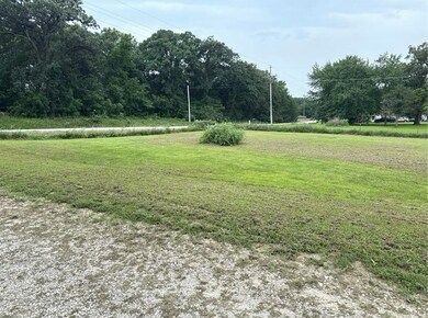 106 Center St, Auburn, NE 68305 - photo 6