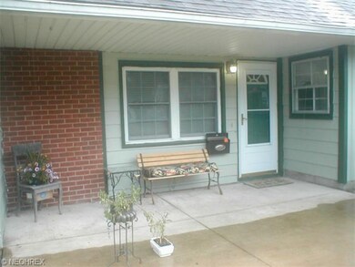 4910 Ferndale Ave, Sheffield Lake, OH 44054 - photo 3