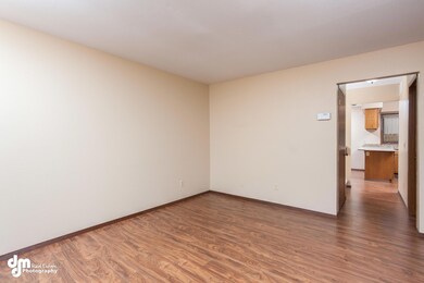 Living Room 20160722-DW-8181-FULL