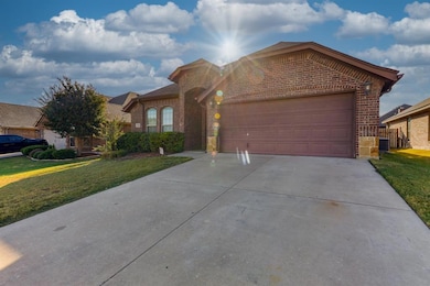 2250 Whitney Dr, Weatherford, TX 76087 - photo 2