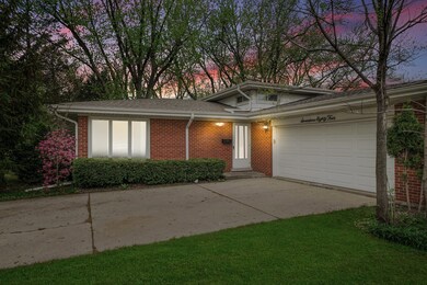 1784 Whitcomb Ave, Des Plaines, IL 60018 - photo 2